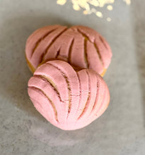Load image into Gallery viewer, Valentine's Conchas- Feb 4th 530PM