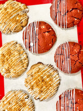 Load image into Gallery viewer, Stuffed Velvet and Gingerbread Cookies Online Class