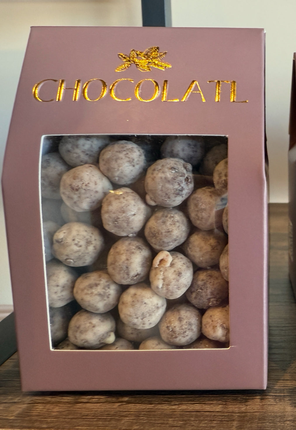 Cookies and cream dragees