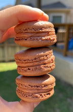 Load image into Gallery viewer, Mocha Macarons Online Class
